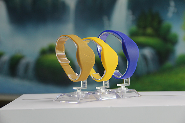 商場儲值卡－廠家直銷－專業(yè)生產(chǎn)各種商場儲值卡