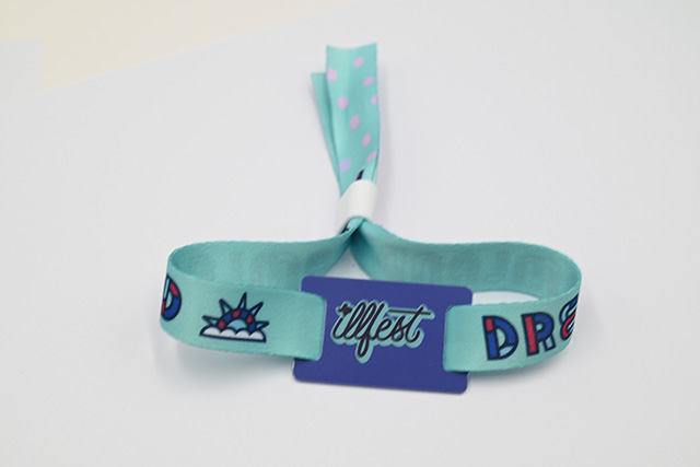 透明卡的生產標準 透明卡的生產標準