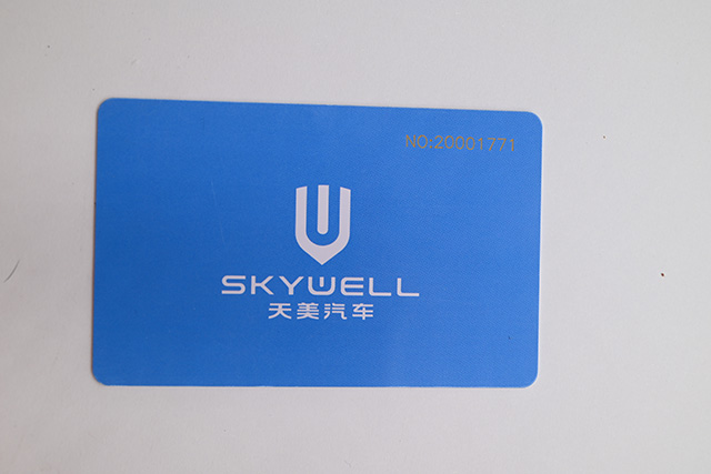 淺談滴膠卡在市場上占據重要位置的優勢 淺談滴膠卡在市場上占據重要位置的優勢